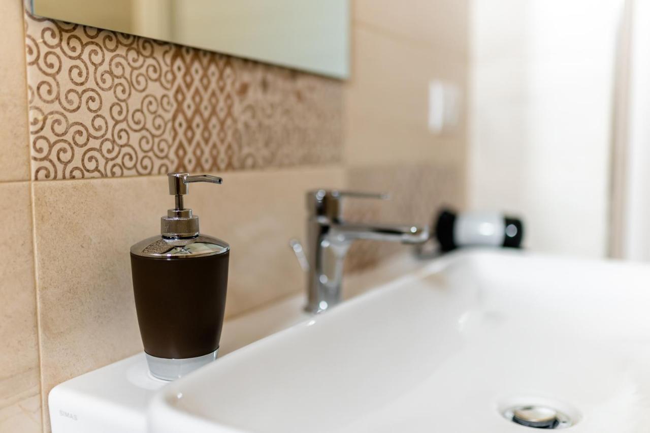 Le Calette Rooms - Puglia Mia Apartments Monopoli Εξωτερικό φωτογραφία
